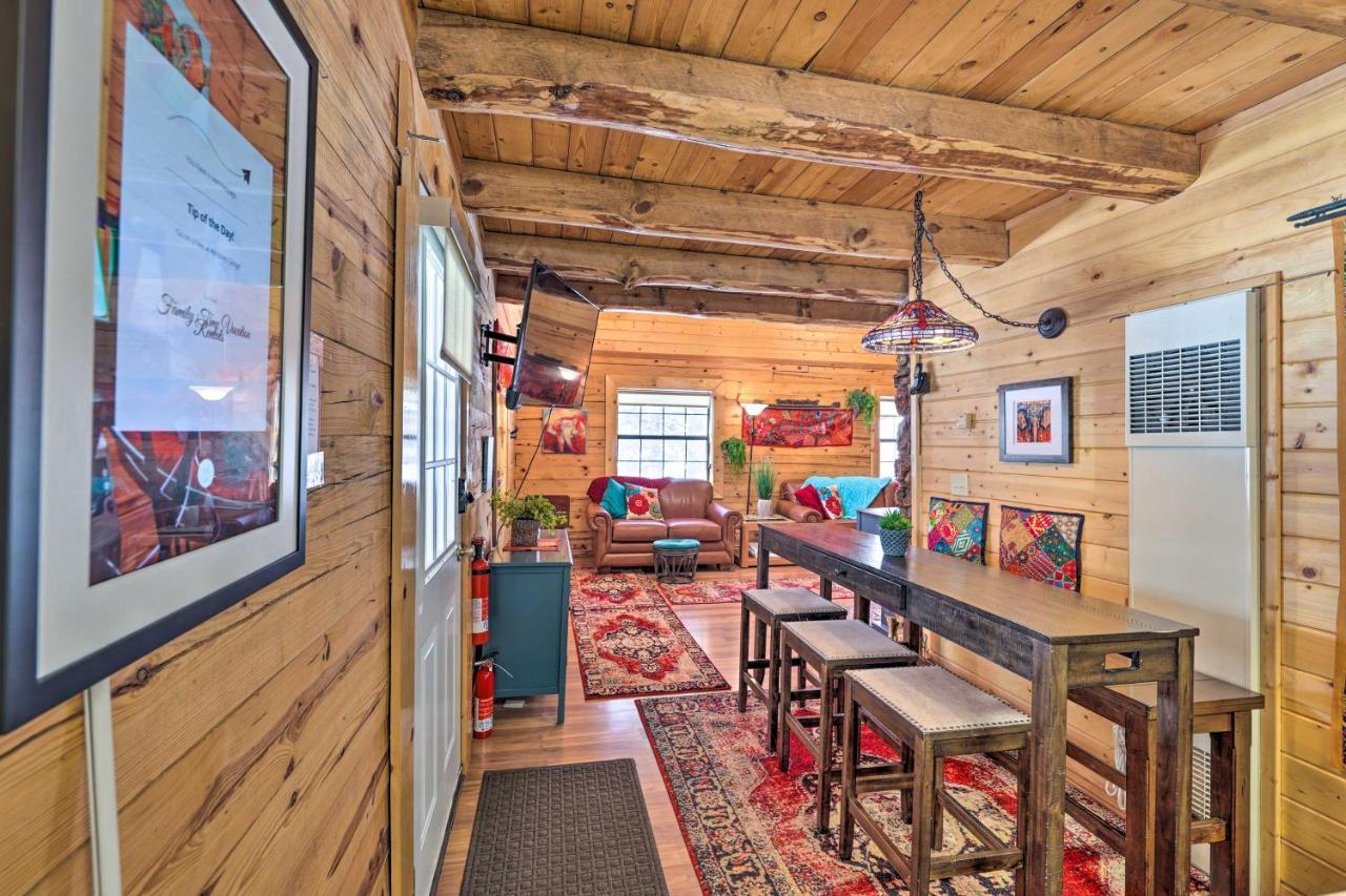 Rustic Duck Creek Village Cabin With Fire Pit! Esterno foto