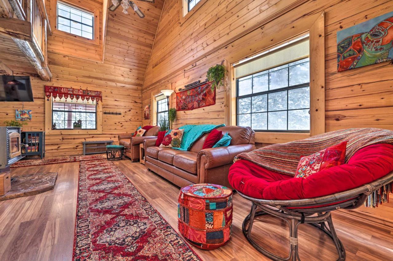 Rustic Duck Creek Village Cabin With Fire Pit! Esterno foto