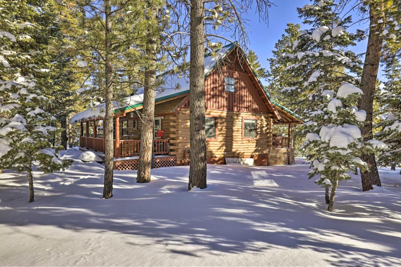Rustic Duck Creek Village Cabin With Fire Pit! Esterno foto